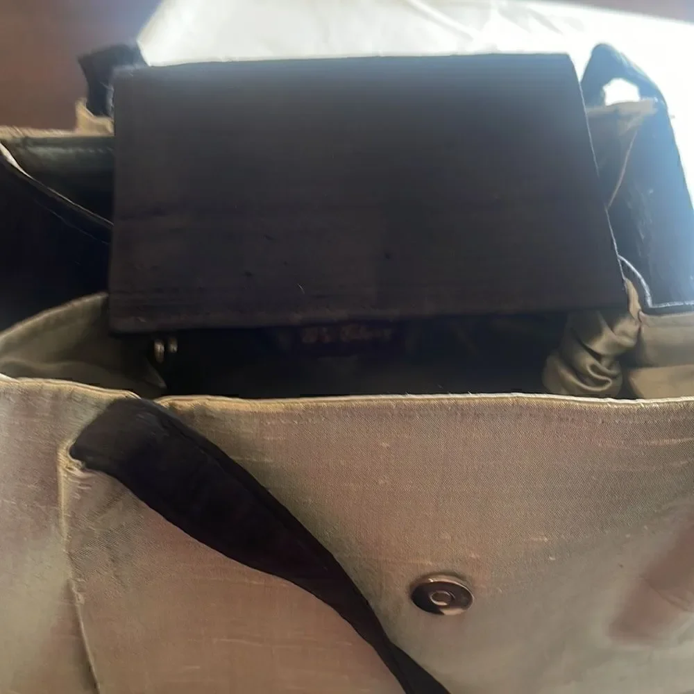 G’s Glory Shoulder Bag